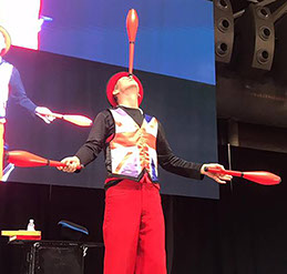 Juggling for hire Singapore, Roving Juggling Singapore, Juggling Shows Singapore, Buskers,   magic And Circus Show Eccentrix by Jon Danger